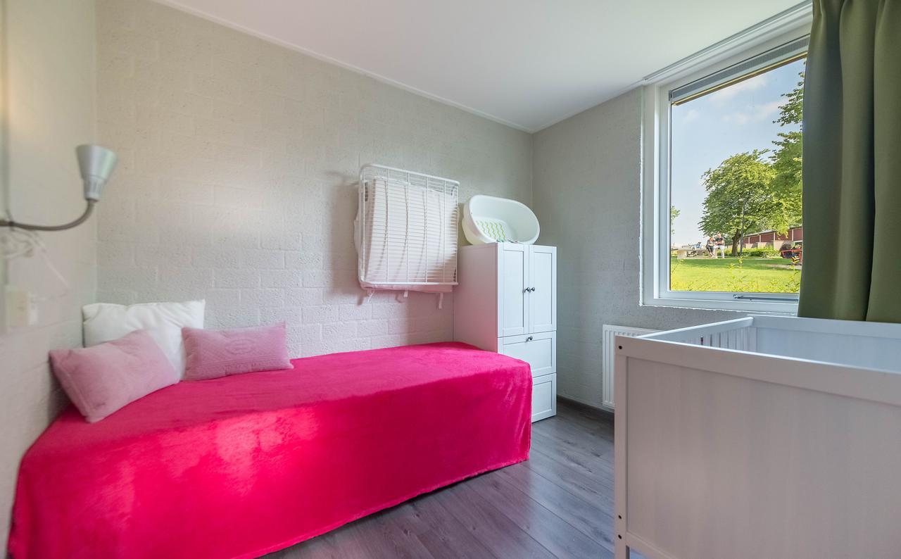 Roompot Schin Op Geul Born Room photo
